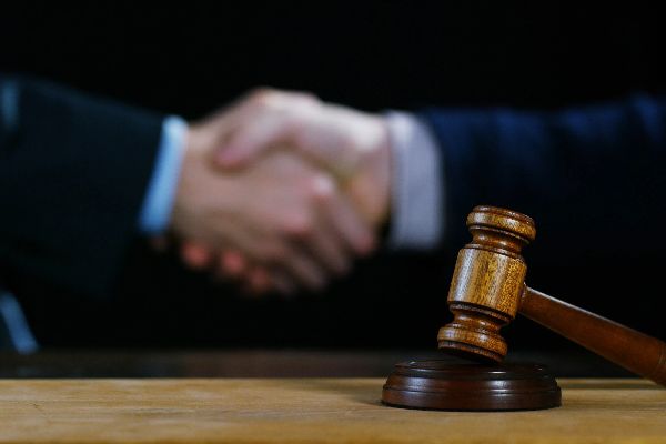 民事案件会坐牢吗 办理流程是什么