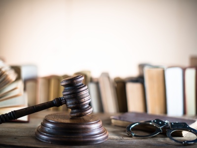 退休后返聘人员待遇如何确定 被辞退有赔偿吗
