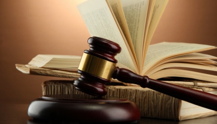 一个案件可不可以以判两个罪名 判刑了必须要去监狱吗