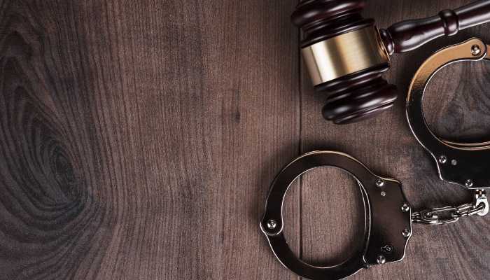 敲诈勒索2万怎么判刑 可以申请监外执行吗
