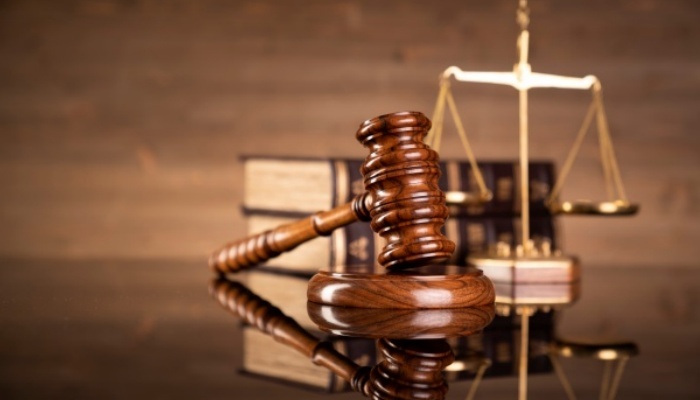 把腿打断造成终身残疾怎么赔偿 犯了什么罪
