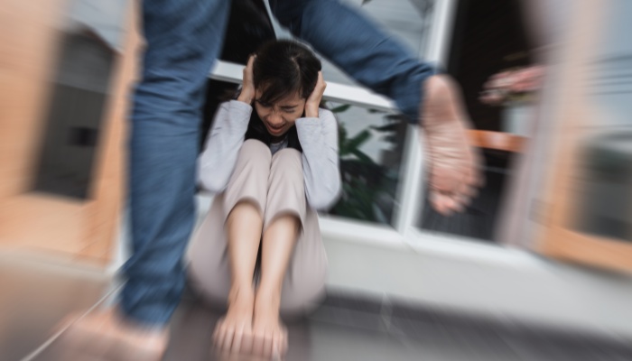 入室打人判多少年 影响因素有哪些