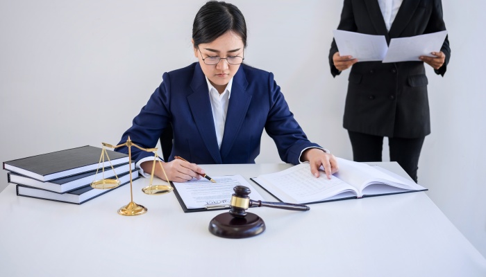 律师事务所催款合法吗 可以上门催收吗