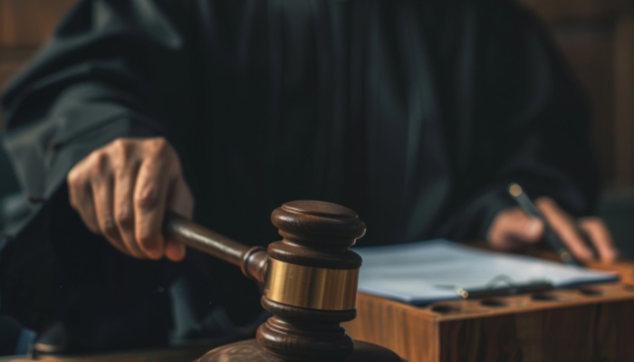 判刑三年缓刑三年需要坐牢吗 缓刑期间再犯罪会怎么处理