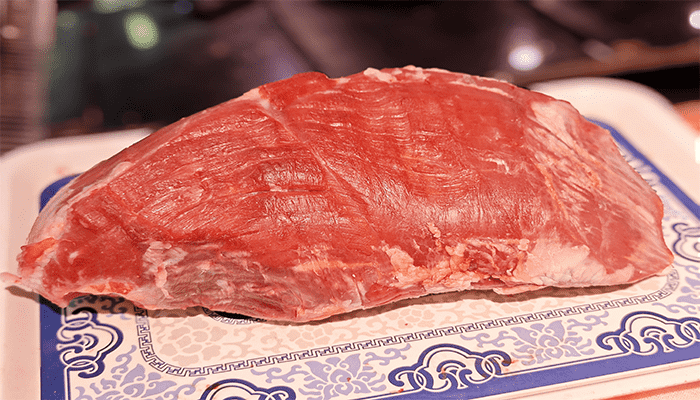 牛肉的营养成分有哪些？牛肉的热量高不高？